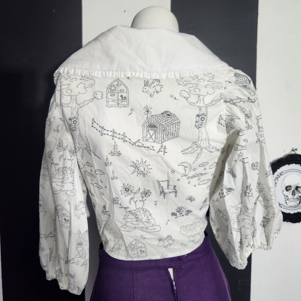 White Printed Cropped Blouse with Wide Collar - Women Tops - Picture 5 of 7